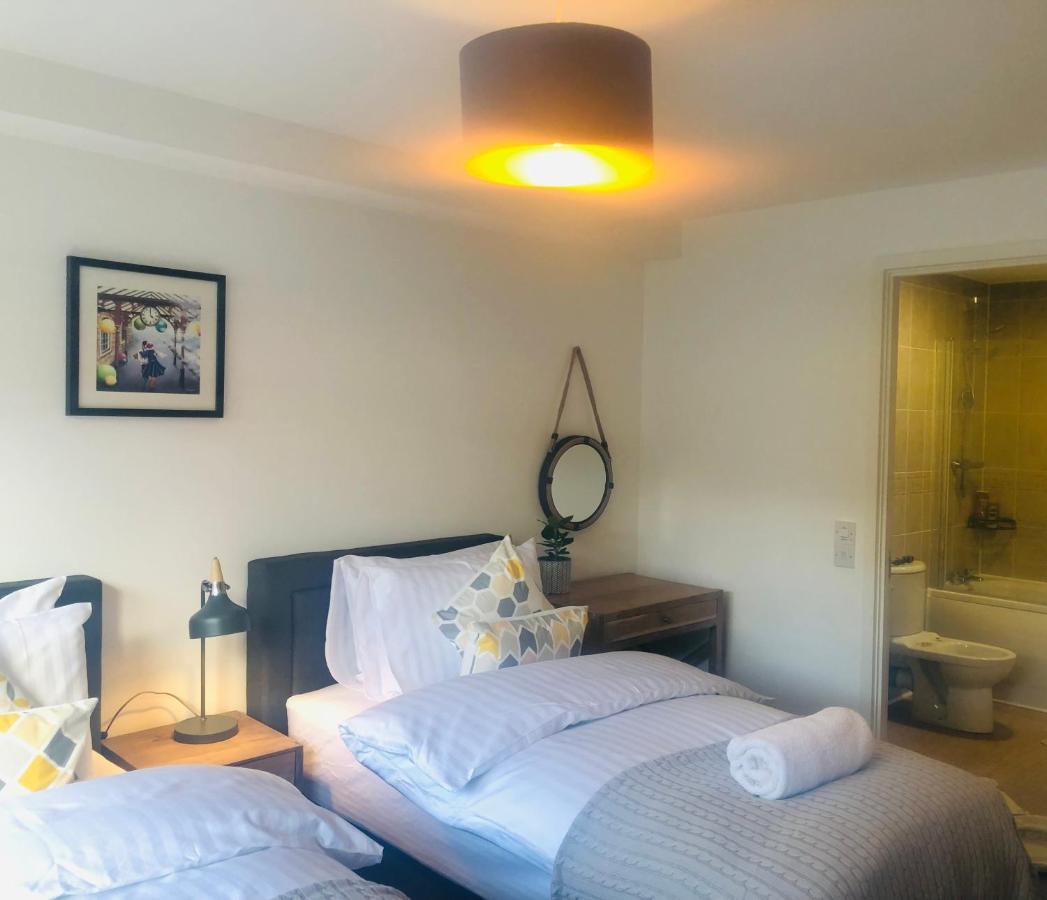 Apartment 2 Bath Free Parking EDI Buitenkant foto