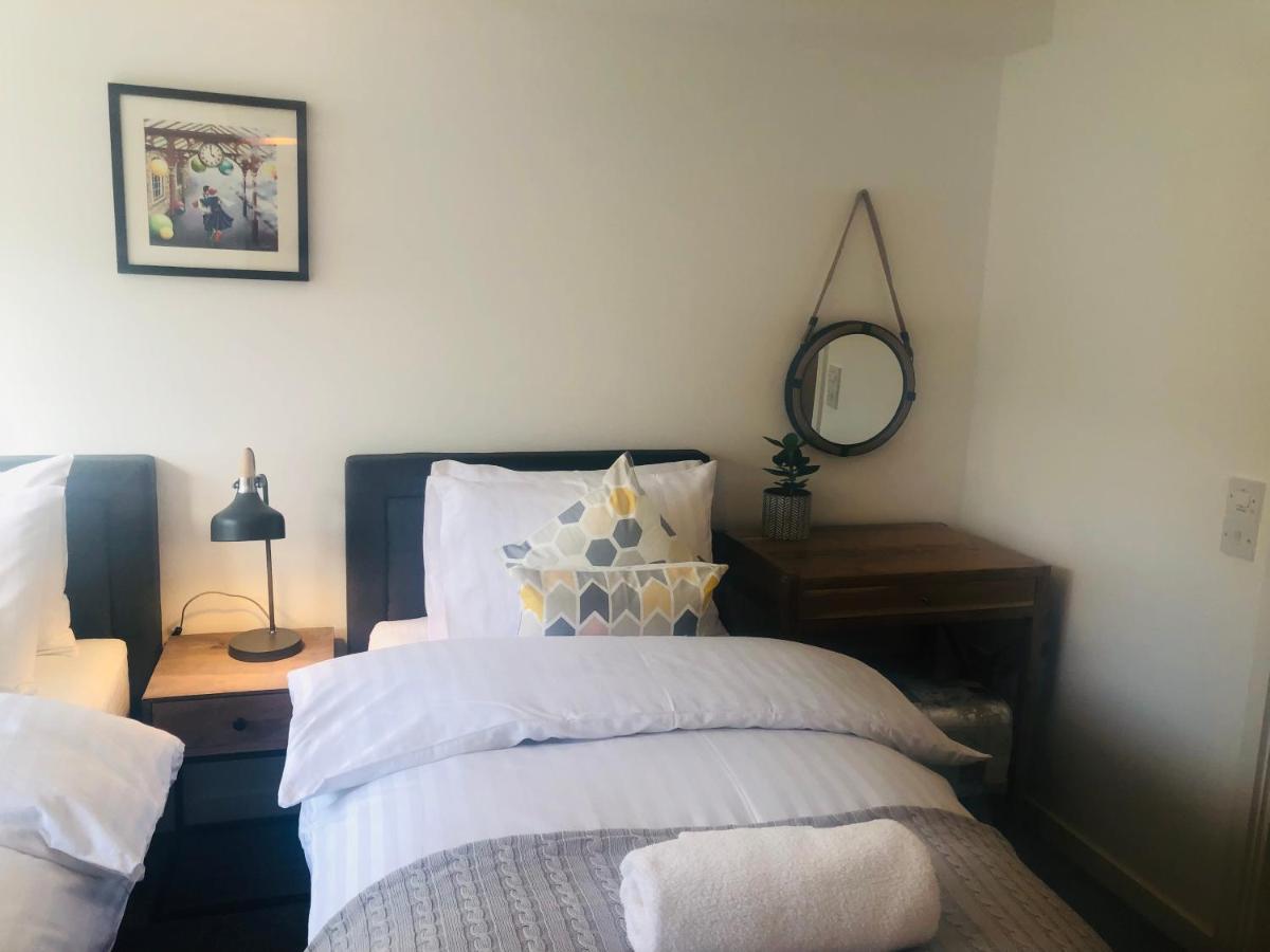 Apartment 2 Bath Free Parking EDI Buitenkant foto
